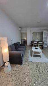 Alicante Family Home Stay PARKING