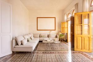 Premier Penthouse by Eden Rentals