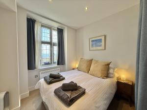 4 Coram Tower