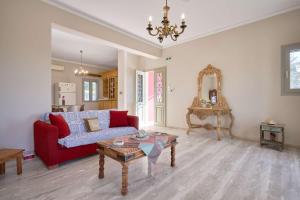 Creta Leisure Escape Private Pool & Garden Oasis