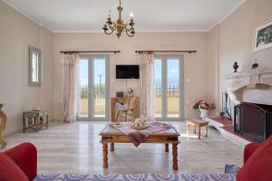 Creta Leisure Escape Private Pool & Garden Oasis