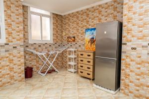 Cozy Apartment in Tangier City Center with Self Check-in, Fast WiFi and Fully Equipped Kitchen