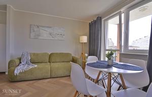 Sunset Apartments - Słoneczne dwa pokoje, kolej UBB, kawiarnie, restauracje, trasy rowerowe
