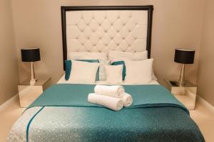 Sleeps 4 - Parking - Wifi