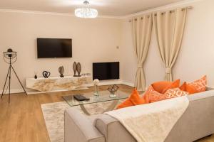 Sleeps 4 - Parking - Wifi