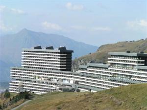 Résidence Cherferie - Appartement pour 3 personnes sur les pistes au coeur des Menuires avec vue panoramique MAE-3974
