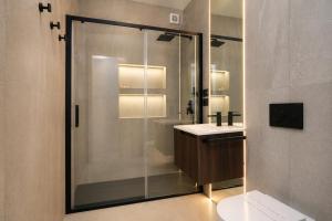 Fontana Suite 2-Room Apartment with Terrace, Central Olbia