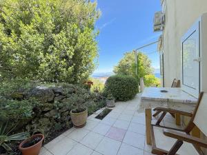 Sonriso Cosy Studio Apartment