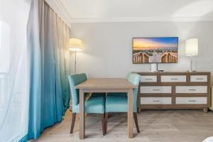 Ocean Wink at Grande Cayman Resort w Lazy River