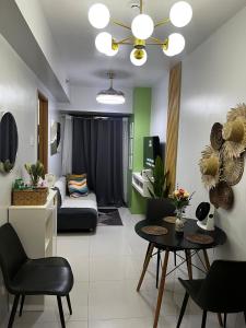 Cozy 1BR with Smart Lock in Pasay - Near Airport & MOA