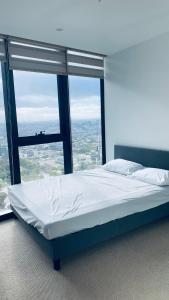 Level 52 Skyview AVANT