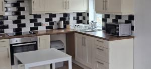 1 Bed+Sofa bed flat near Watford Hospital and Football Stadium
