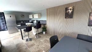 J&J Home