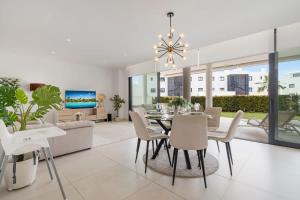 White modern retreat in Fuengirola - Ref 48