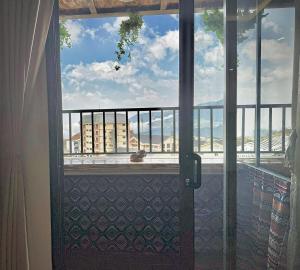 Peaceful & Cozy 2BR Sapa Irista Hill Apartment, moutain view balcony