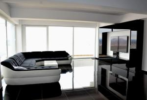 Rania Penthouse 2