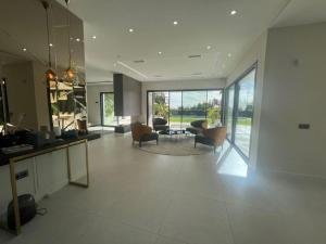 Luxurious 7-Bedroom Marbella House with Private Pool