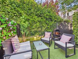 Stylish Apartment with Hot tub and Garden