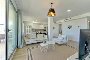 3015 Luxury Serenity Views Apartment in Estepona