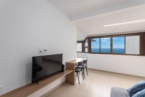 Ocean view loft in Leme