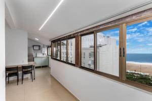 Ocean view loft in Leme