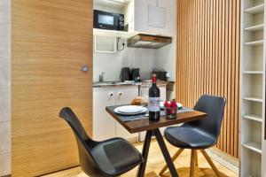 TBS 329 - Charming studio in Paris