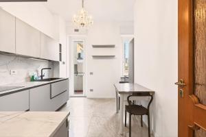 Porta Venezia Apartment