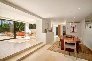 Luxurious 7-Bedroom Holiday House with Private Pool in Mlaga