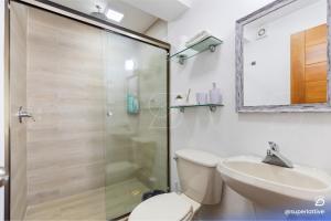 Deluxe BeachFront 4B Villa