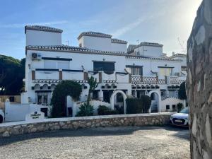 Casa a pasos de la playa y la piscina