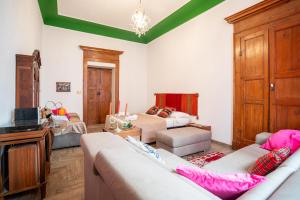 Genovesi Apartment Castle img1