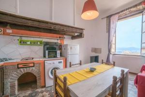 Genovesi Apartment Castle