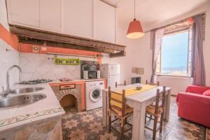 Genovesi Apartment Castle