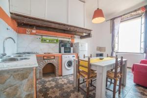Genovesi Apartment Castle img19