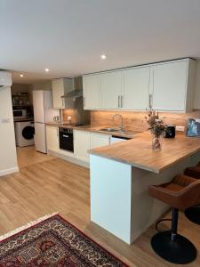 Hornbeams Annexe - Deluxe Apartment