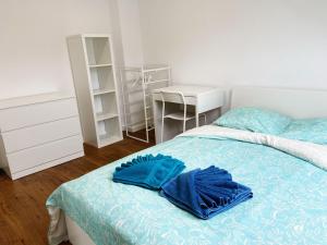 Private Room in the City Centre