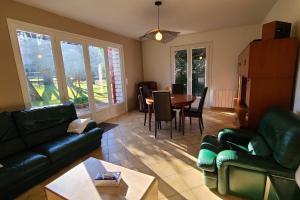 Large 4-bedroom family home