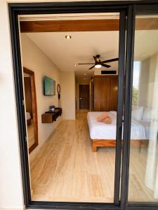 Sunset Loft Rooftop Pool Paddle TUK