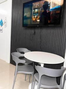Affordable RIGHT Up to 4 Pax Near Aqua Planet & Zoocobia