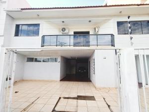 Casa Aconchegante em Frente ao Gramadão - Vila A