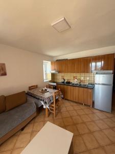 Sea La Vie in Center of Himara