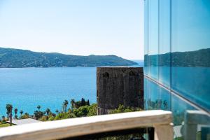 Castello Mare Residence