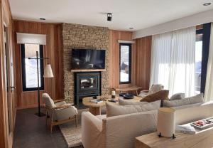 RentUp - Casa de diseno ideal para grupos con vista a la Cordillera de Los Andes