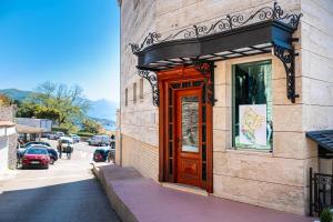 Castello Mare Residence