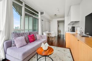 Panoramic 1 Bedroom Condo in the Heart of Downtown Toronto