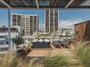 Unique solar penthouse with jacuzzi and sauna in central Athens