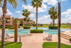 3BR Prestigia | Pool | Parking | 12min Centre