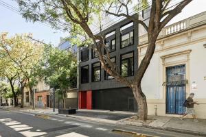 MOT Rentals Black Ravignani 2A 3 pax Loft Palermo Hollywood