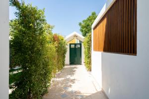 Holiday ground-floor in elite area of Faro