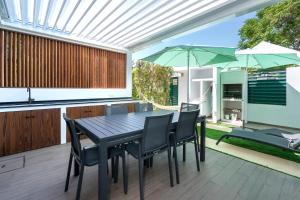 Holiday ground-floor in elite area of Faro